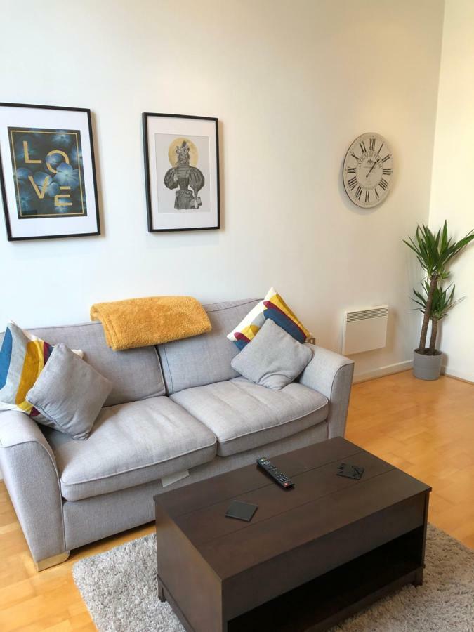 Stylish City Centre Apartment Кардіфф Екстер'єр фото