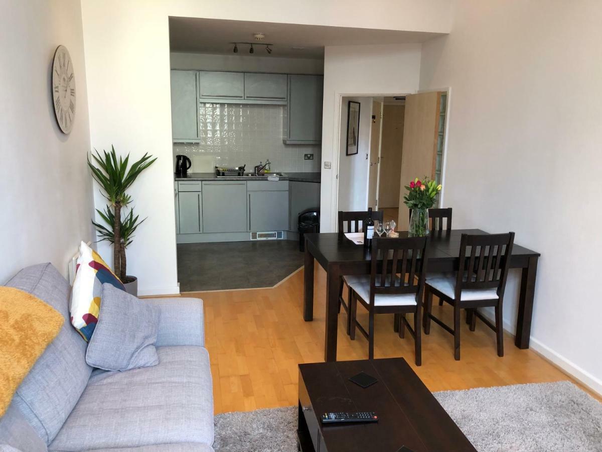 Stylish City Centre Apartment Кардіфф Екстер'єр фото